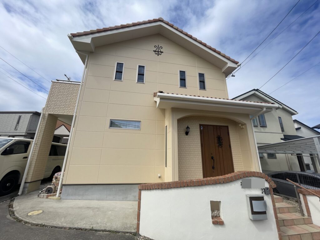 正面写真です。