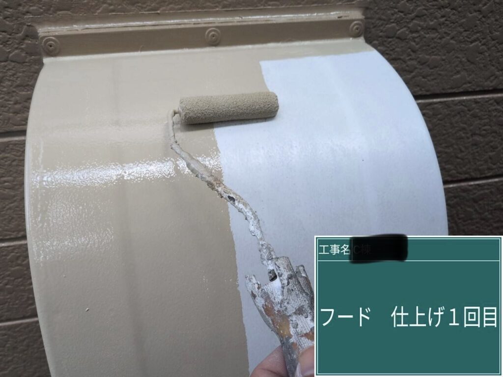 付帯部の仕上げ１回目を行います。
